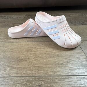 Adidas Adilette Women's Slip-On Clog Slides Pink Tint Sz 9 Gym, Casual, Sport